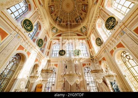 Interno della Moschea di Ortakoy a Istanbul, Turchia Foto Stock