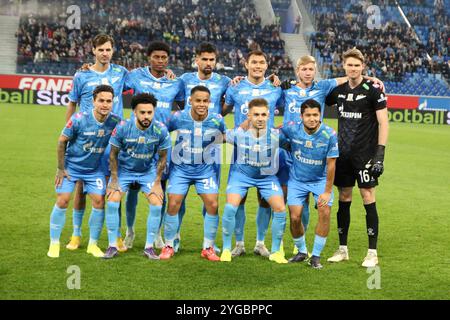 San Pietroburgo, Russia. 6 novembre 2024. Giocatori dello Zenit visti in azione durante le finali della Coppa di Russia 1/4 nella RPL, la prima partita di calcio tra Zenit San Pietroburgo e Akhmat Grozny alla Gazprom Arena. Punteggio finale; Zenit 3:0 Akhmat. (Foto di Maksim Konstantinov/SOPA Images/Sipa USA) credito: SIPA USA/Alamy Live News Foto Stock