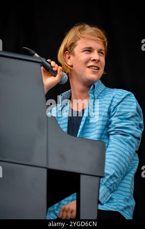 Tom Odell, V2013, Hylands Park, Chelmsford, Essex, Regno Unito - 18 agosto 2013 Foto Stock