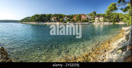 Splendido panorama della Baia di Cikat sull'isola di Lussino nel Mare Adriatico, Croazia, Europa Foto Stock