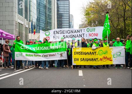 Sciopero nazionale e protesta marcia per il benessere, la sicurezza sociale e contro la povertà. Organizzato dal settore sanitario e sanitario, socio culturale seto Foto Stock