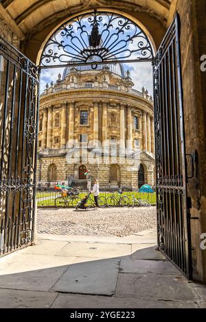 Oxford, Regno Unito - 5 giugno 2024: Oxford Radcliffe Library Building. Foto Stock