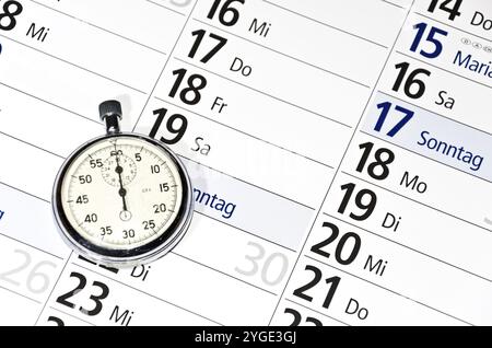 Cronometro in calendario (con didascalie dei giorni della settimana in tedesco) Foto Stock