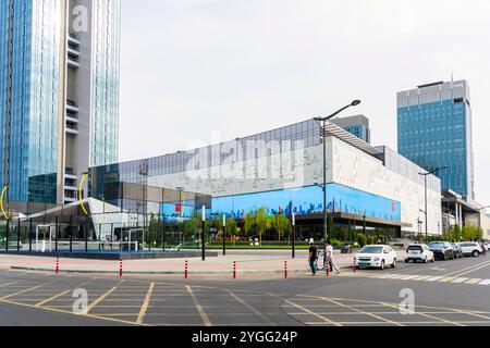 Il Tashkent City Mall è un moderno complesso commerciale e di intrattenimento a Tashkent, Uzbekistan. Dispone di oltre 250 marchi, tra cui internazionali e lo Foto Stock