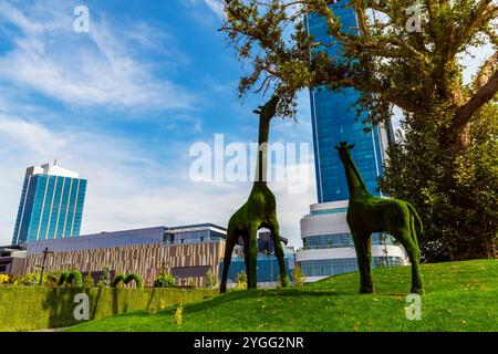 Tashkent City Playground presso il Tashkent City Mall è un moderno complesso di negozi e divertimenti a Tashkent, Uzbekistan. Presenta oltre 250 marchi, in Foto Stock