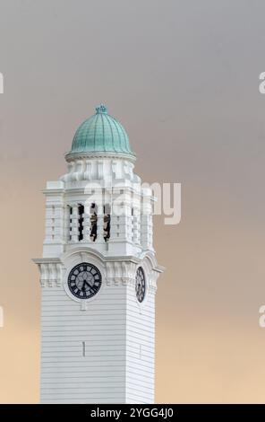 Torre dell'orologio del Victoria Theatre e della Victoria Memorial Hall, Singapore Foto Stock