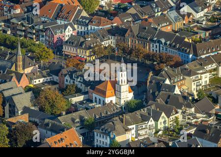 Luftbild, Marktplatz in der Altstadt und evang. Kirche Barockkirche, Niederbruch, Xanten, Niederrhein, Nordrhein-Westfalen, Deutschland ACHTUNGxMINDESTHONORARx60xEURO *** Vista aerea, mercato nel centro storico e chiesa barocca, Niederbruch, Xanten, basso Reno, Renania settentrionale-Vestfalia, Germania ATTENTIONxMINDESTHONORARx60xEURO Foto Stock