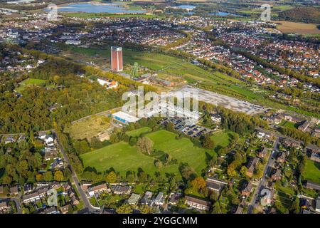 Luftbild, Zechenpark Friedrich Heinrich, LAGA Park, ehemaliges RAG Bergwerk West mit Zechenturm und Förderturm, Lintfort, Kamp-Lintfort, Ruhrgebiet, Nordrhein-Westfalen, Deutschland ACHTUNGxMINDESTHONORARx60xEURO *** veduta aerea, Friedrich Heinrich Colliery Park, LAGA Park, ex miniera RAG West con torre della miniera e torre tortuosa, Lintfort, Kamp Lintfort, Ruhr, Renania settentrionale-Vestfalia, Germania ACHTUNGxMINDESTHONORARx60xEURO Foto Stock