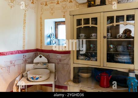 Ricreazione dell'atmosfera familiare degli abitanti delle casette. Il Vicolo d'Oro, luoghi iconici del Castello di Praga. Complesso del Castello di Praga. PR Foto Stock