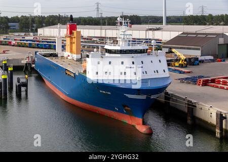 Stena Line RoRo (roll-on-roll-off) nave ormeggiata nel porto di Rotterdam. Paesi Bassi - 9 settembre 2018 Foto Stock