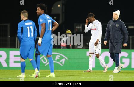 Riga, Lettonia. 7 novembre 2024. Moussa N'Diaye dell'Anderlecht sembra sgretolata dopo una partita di calcio tra il lettone Rigas FS e il belga RSC Anderlecht, a riga, Lettonia, giovedì 07 novembre 2024, il quarto giorno della fase League del torneo UEFA Europa League. BELGA PHOTO VIRGINIE LEFOUR credito: Belga News Agency/Alamy Live News Foto Stock