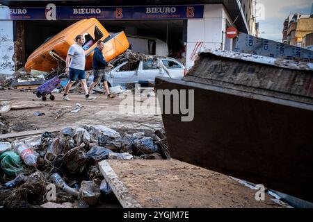 Effetti delle inondazioni DANA del 29 ottobre 2024 in AV Gomez Ferrer, Sedavi, Comunidad de Valencia, Spagna Foto Stock