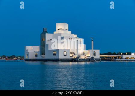 Museum of Islamic Art, Doha Museum of Islamic Art, Doha, Qatar, Golfo Persico, Medio Oriente, Asia Foto Stock