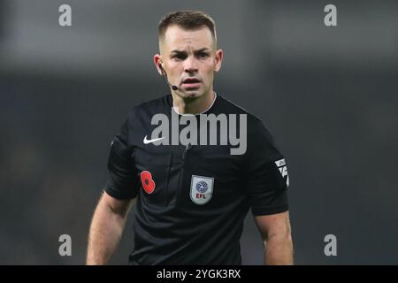 Arbitro Tom Nield durante il match per il titolo Sky Bet West Bromwich Albion vs Burnley all'Hawthorns, West Bromwich, Regno Unito, 7 novembre 2024 (foto di Gareth Evans/News Images) Foto Stock