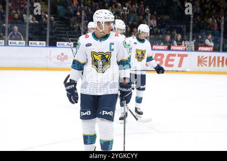 San Pietroburgo, Russia. 7 novembre 2024. Timur Khafizov (87) Sochi Hockey Club visto in azione durante l'Hockey match, Kontinental Hockey League 2024/2025 tra SKA San Pietroburgo e Sochi al Palazzo degli Sport su ghiaccio. (Punteggio finale; SKA San Pietroburgo 2:5 Sochi) credito: SOPA Images Limited/Alamy Live News Foto Stock