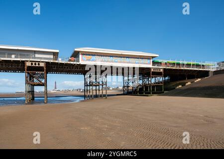 Primo piano di Central Pier, Blackpool, Lancashire, Inghilterra. Foto Stock