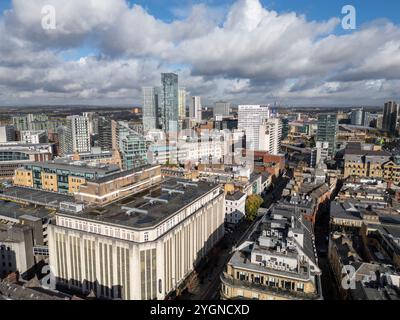 Il centro di Manchester guarda verso Selfidges e il distretto di Greengate, Inghilterra Foto Stock