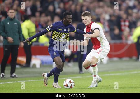 Amsterdam, Paesi Bassi. 7 novembre 2024. AMSTERDAM, 07-11-2024, JohanCruyff Arena, stagione 2024/2025, UEFA Europa League match tra Ajax e Maccabi Tel Aviv FC 5-0 Ajax giocatore Anton Gaaei credito: Pro tiri/Alamy Live News Foto Stock