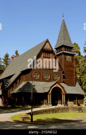 Blick auf die Kapelle des Friedhofes a Stahnsdorf Kapelle auf dem Friedhof Stahnsdorf *** Vista della cappella presso il cimitero di Stahnsdorf Chapel presso il cimitero di Stahnsdorf Foto Stock