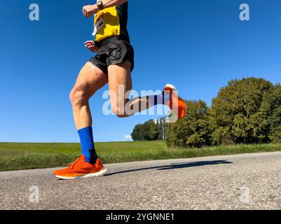 Maratona di corsa maschile LEGS in Italia Foto Stock