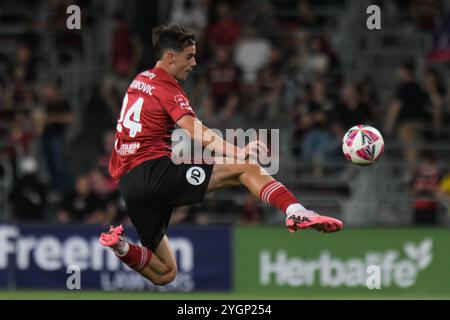 Parramatta, Australia. 8 novembre 2024. Nicolas Milanovic dei Western Sydney Wanderers in azione durante il quarto turno di Isuzu UTE A-League 2024-25 tra Western Sydney Wanderers FC e Newcastle Jets FC al CommBank Stadium di Parramatta. Punteggio finale; Western Sydney Wanderers 4:1 Newcastle Jets. Credito: SOPA Images Limited/Alamy Live News Foto Stock