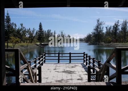 Lago Pipa nel Parco forestale di Taitung a novembre giorno di sole dopo il tifone Foto Stock