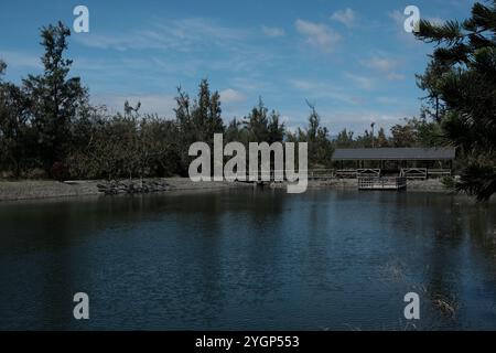 Lago Pipa nel Parco forestale di Taitung a novembre giorno di sole dopo il tifone Foto Stock