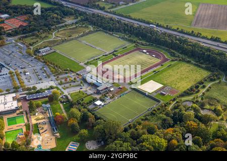 Luftbild, Sportpark Großsportanlage Filder Benden mit Fußballstadion und Leichtathletikstadion GSV Moers, Moers-Hülsdonk, Moers, Ruhrgebiet, Nordrhein-Westfalen, Deutschland ACHTUNGxMINDESTHONORARx60xEURO *** Vista aerea, Sportpark Großsportanlage Filder Benden con stadio di calcio e atletica GSV Moers, Moers Hülsdonk, Moers, Ruhrgebiet, Nordrhein Westfalen, Germania ACHTUNGxMINDESTHONORARx60xEURO Foto Stock