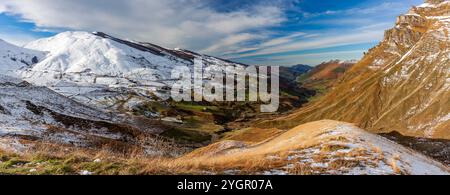 Paesaggio invernale nelle montagne della Cantabria, Cantabria, Spa Foto Stock