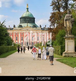 Vista del nuovo Palazzo o del Neues Palais, del parco Sanssouci a Potsdam, vicino a Berlino, Germania Foto Stock