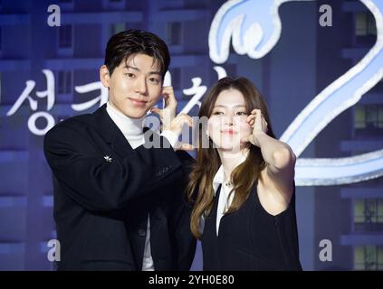 BAE Hyeon-Seong and Han so-Hee, 25 settembre 2024: I membri dei Cast Bae Hyeon-Seong (L) e Han so-Hee posano in una conferenza stampa della serie originale coreana di Netflix 'Gyeongseong creature Season 2' a Seoul, Corea del Sud. Crediti: Lee Jae-won/AFLO/Alamy Live News Foto Stock