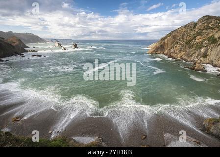 Spiaggia di El silenio, Cudillero, Asturie, Spagna, Europa Foto Stock