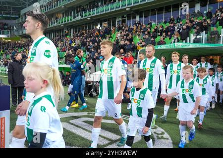 GRONINGEN, 09-11-2024, Euroborg Stadium, stagione 2024/2025, Eredivisie olandese partita di calcio tra FC Groningen e Sparta. Line up FC Groningen Credit: Pro Shots/Alamy Live News Foto Stock