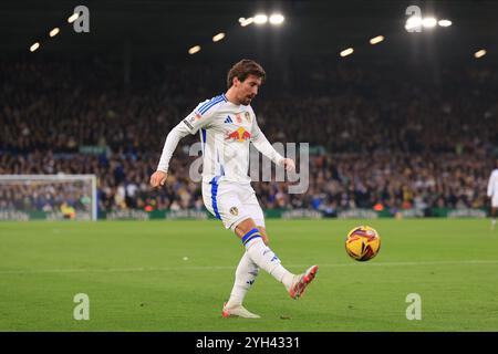 Elland Road, Leeds, sabato 9 novembre 2024. Joe Rothwell (Leeds United) durante il match per lo Sky Bet Championship tra Leeds United e Queens Park Rangers a Elland Road, Leeds, sabato 9 novembre 2024. (Foto: Pat Scaasi | mi News) crediti: MI News & Sport /Alamy Live News Foto Stock