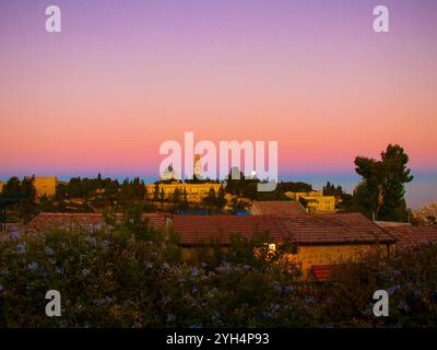 Luna che sorge sul Monte Sion Foto Stock