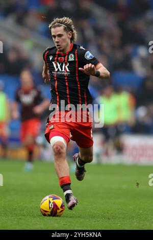 Cardiff, Regno Unito. 9 novembre 2024. Todd Cantwell di Blackburn Rovers (8) in azione. Partita del campionato EFL Skybet, Cardiff City contro Blackburn Rovers al Cardiff City Stadium di Cardiff, Galles, sabato 9 novembre 2024. Questa immagine può essere utilizzata solo per scopi editoriali. Solo per uso editoriale, foto di Andrew Orchard/Andrew Orchard fotografia sportiva/Alamy Live news credito: Andrew Orchard fotografia sportiva/Alamy Live News Foto Stock