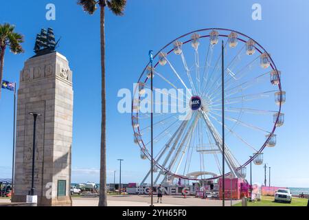 Glenelg Pioneer Memorial e Giant Wheel da Moseley Square, Glenelg, Adelaide, Australia meridionale, Australia Foto Stock