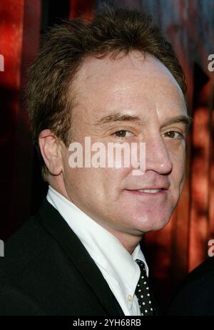 NEW YORK, NY- 19 MAGGIO: Bradley Whitford arriva per il 7 ° picnic annuale NYRP Spring, tenutosi al Toyota Children's Learning Garden, il 19 maggio 2008 a New York City. Crediti: Joseph Marzullo/MediaPunch Foto Stock