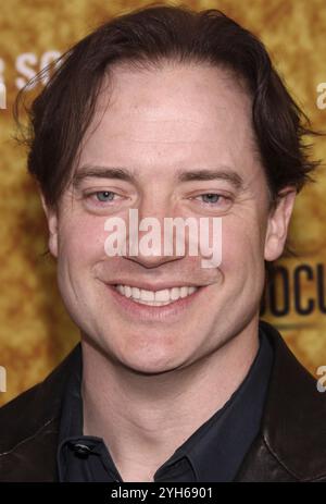 NEW YORK, NY- 6 OTTOBRE: Brendan Fraser arriva alla prima di Harry Belafonte Sing Your Song, tenutasi all'Apollo Theater il 6 ottobre 2011 a New York. Crediti: Joseph Marzullo/Media Punch Foto Stock