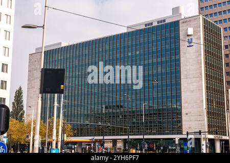 Rotterdam, Paesi Bassi - 10 ottobre 2021: Edificio per uffici di Unilever, multinazionale britannico-olandese di beni di consumo con sede a Londra, Foto Stock
