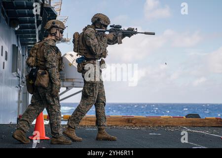 Jasiah Shepherd, un fuciliere assegnato alla Bravo Company, Battalion Landing Team 1/5, 15th Marine Expeditionary Unit e un nativo Foto Stock