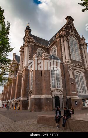 Amsterdam, NL, 10 ottobre 2021: La Westerkerk è una chiesa riformata all'interno del calvinismo protestante olandese nel centro di Amsterdam. Si trova al livello più occidentale Foto Stock