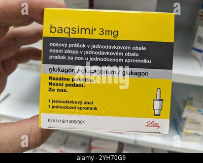 Baqsimi di ELI LILLY è una polvere nasale di glucagone usata per trattare l'ipoglicemia grave nei pazienti diabetici, fornendo glucosio ad azione rapida a rapidamente resto Foto Stock