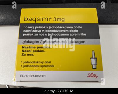 Baqsimi di ELI LILLY è una polvere nasale di glucagone usata per trattare l'ipoglicemia grave nei pazienti diabetici, fornendo glucosio ad azione rapida a rapidamente resto Foto Stock