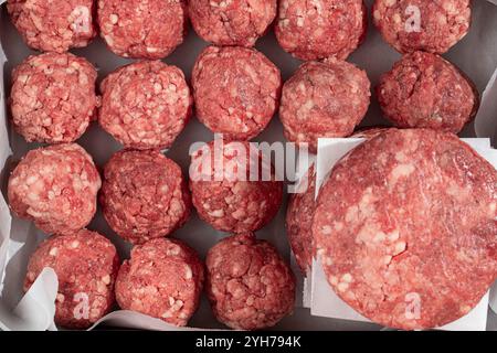 Cotolette e polpette semilavorate Foto Stock