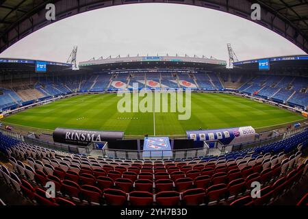 Heerenveen, Paesi Bassi. 10 novembre 2024. HEERENVEEN, Abe Lenstra Stadium, 10-11-2024, stagione 2024/2025, Eredivisie olandese. Durante la partita Heerenveen - Go Ahead Eagles, panoramica dello stadio crediti: Pro Shots/Alamy Live News Foto Stock