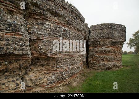 Castello di Burgh, monumento al forte romano Foto Stock