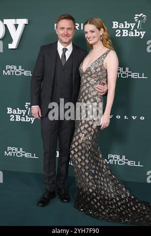 West Hollywood, Stati Uniti. 9 novembre 2024. Chris Hardwick, Lydia Hearst assiste agli arrivi del Baby2Baby Gala 2024 al Pacific Design Center di West Hollywood, CALIFORNIA, il 9 novembre 2024. (Foto di Nina Prommer/Sipa USA) credito: SIPA USA/Alamy Live News Foto Stock