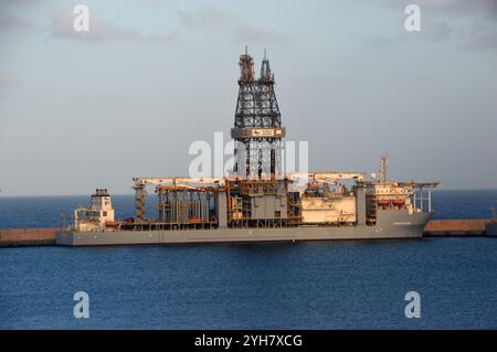 "Atwood Archer", nave petrolifera ormeggiata nei moli di Las Palmas De Gran Canaria, Isole Canarie, Spagna, UE. Foto Stock