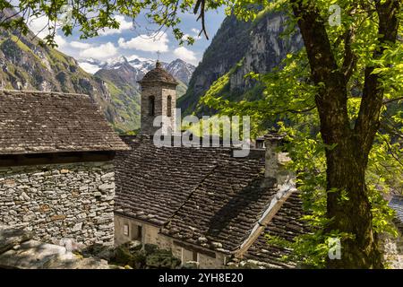 Paese di Foroglio in Val Bavona, Ticino Foto Stock